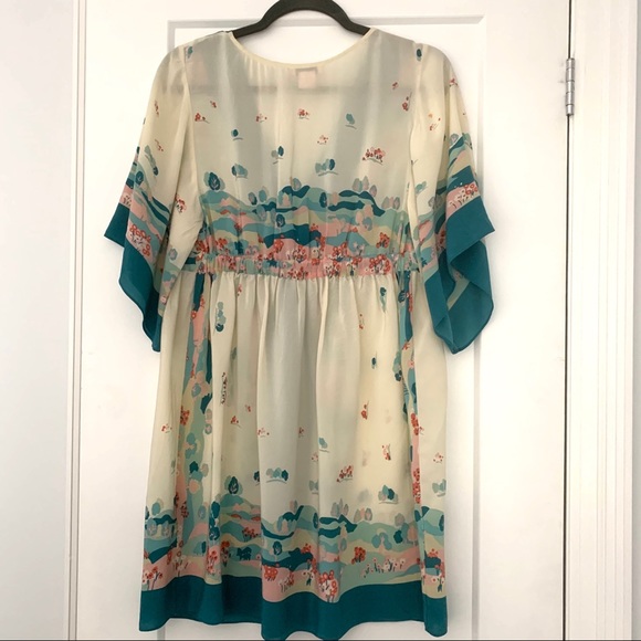 Beautiful Silk Print Umpire Waist Dress - Picture 2 of 6